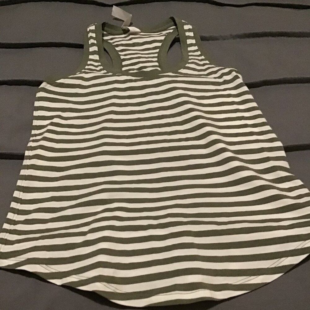 Brand-new Lululemon racerback tank - Including the Lululemon bag
